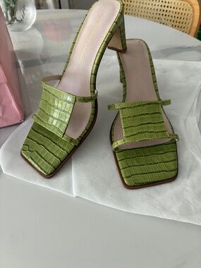 Intentionally Blank - Inlow Slide Sandal (Apple Green Leather / Size 9)